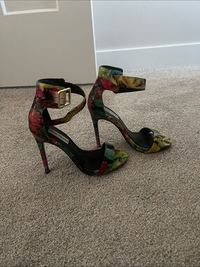 Steve Madden Floral Heels